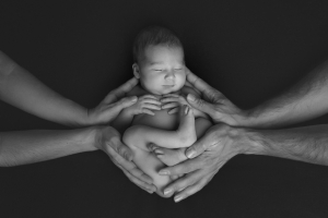 Carlos Funes. Fotoógrafo especializado en fotografía infantil de niños, bebés y comuniones en Granada