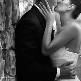 Fotografía de Boda en Granada de Marta y Victor. Ermita de los tres Juanes. Atarfe