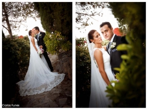 Fotografía de Boda en Granada de Marta y Victor. Posan recién casados