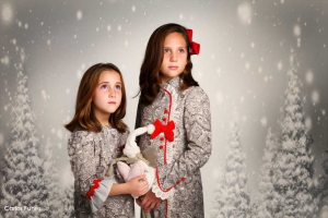 Irene y Sara posan en una sesión de fotos para felicitar la navidad